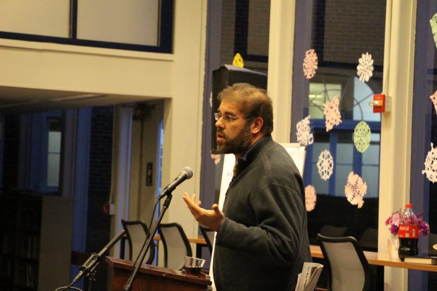 Professor Suri spoke to students on January 28. 